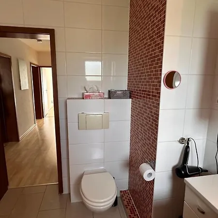 140 Qm Haus Ideal Fuer Familien Und Messebesucher