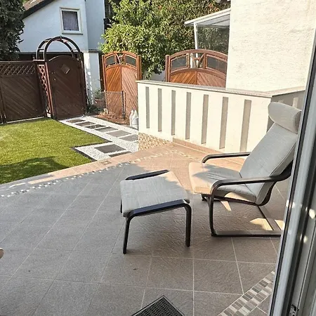 度假居 140 Qm Haus Ideal Fuer Familien Und Messebesucher *