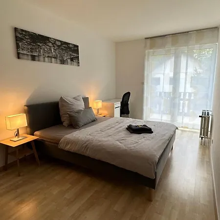 140 Qm Haus Ideal Fuer Familien Und Messebesucher 度假居