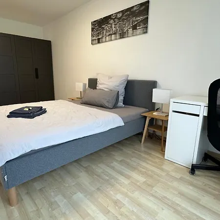 140 Qm Haus Ideal Fuer Familien Und Messebesucher 霍伊森施塔姆