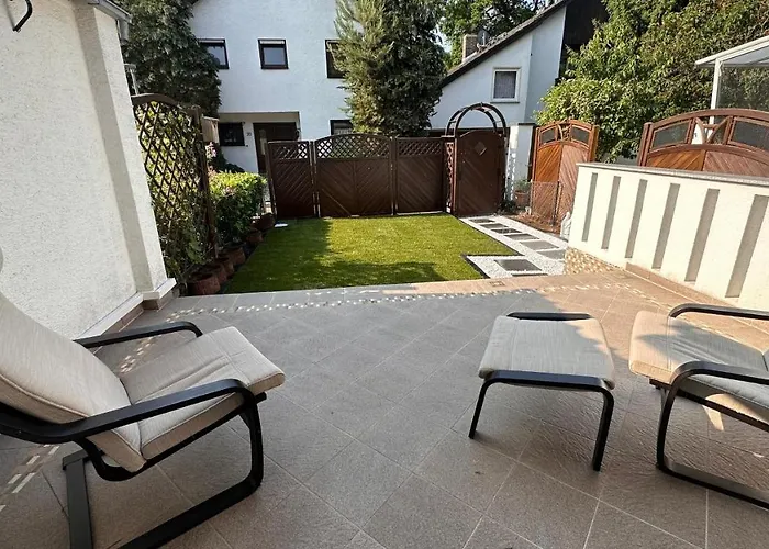 140 Qm Haus Ideal Fuer Familien Und Messebesucher Holiday home Heusenstamm