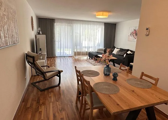 140 Qm Haus Ideal Fuer Familien Und Messebesucher * Heusenstamm