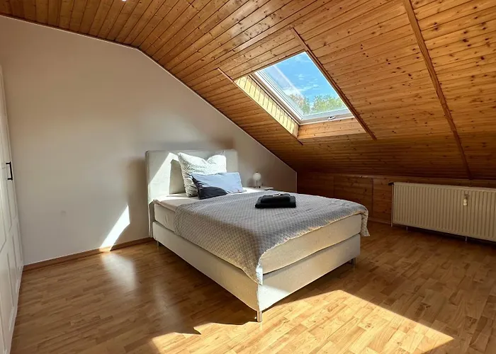 140 Qm Haus Ideal Fuer Familien Und Messebesucher Holiday home Heusenstamm